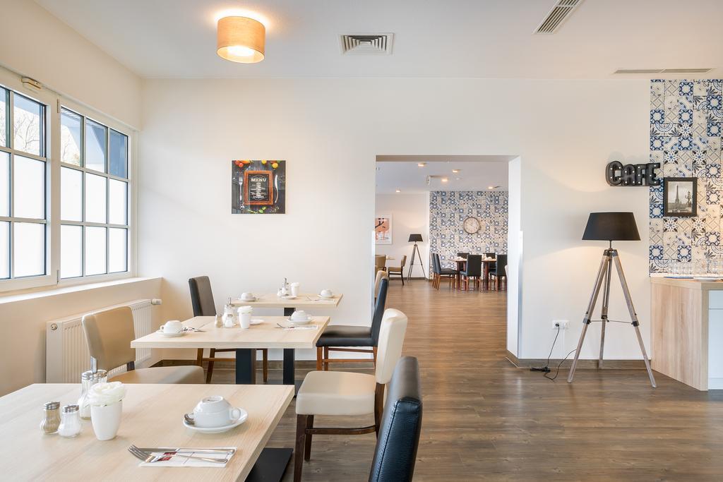 Hotel Mariella Köln Ngoại thất bức ảnh
