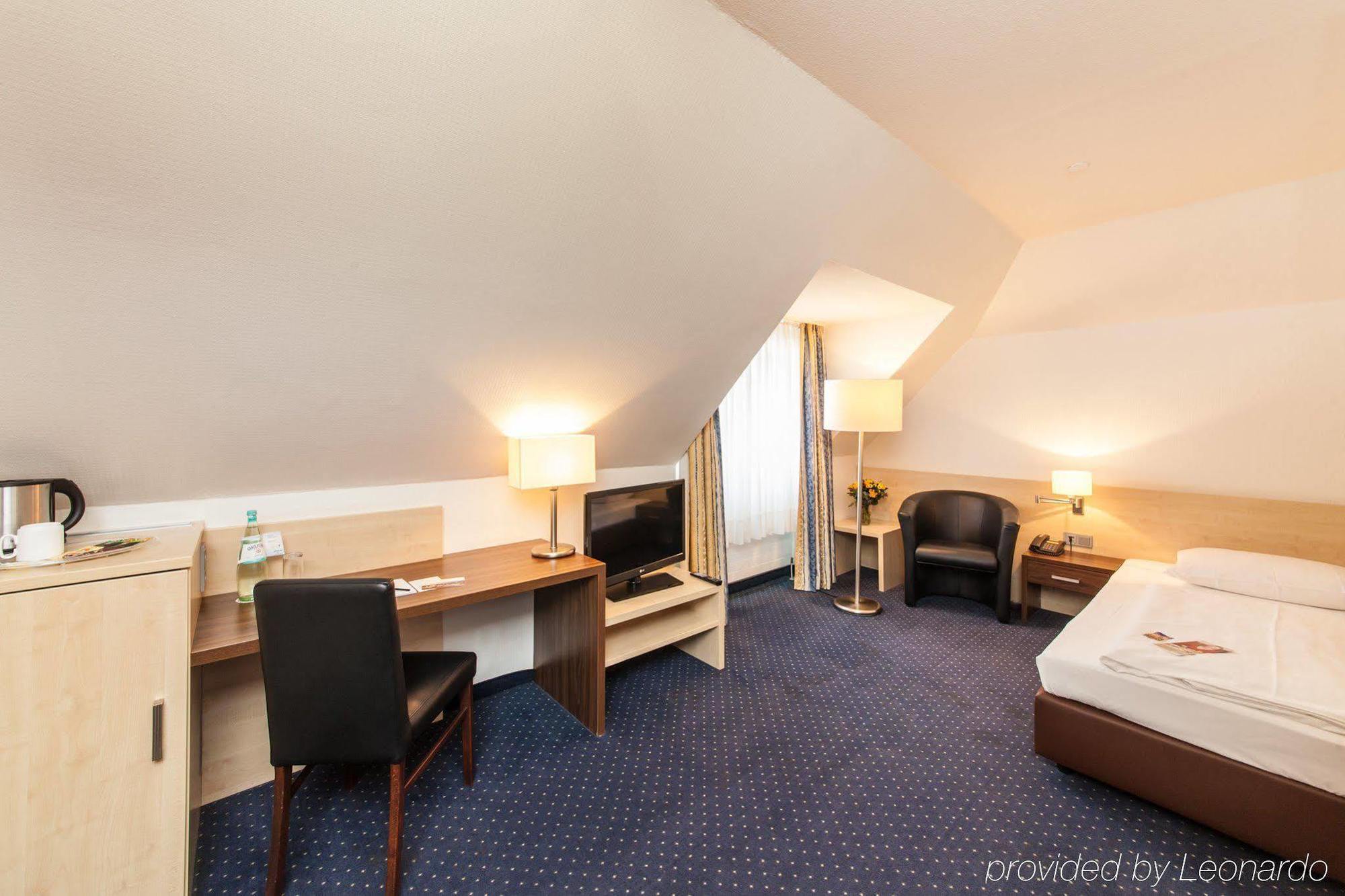 Hotel Mariella Köln Ngoại thất bức ảnh