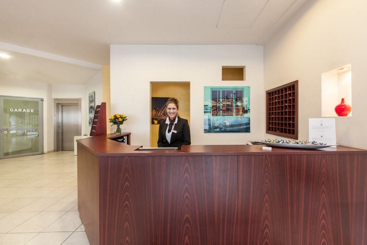 Hotel Mariella Köln Ngoại thất bức ảnh