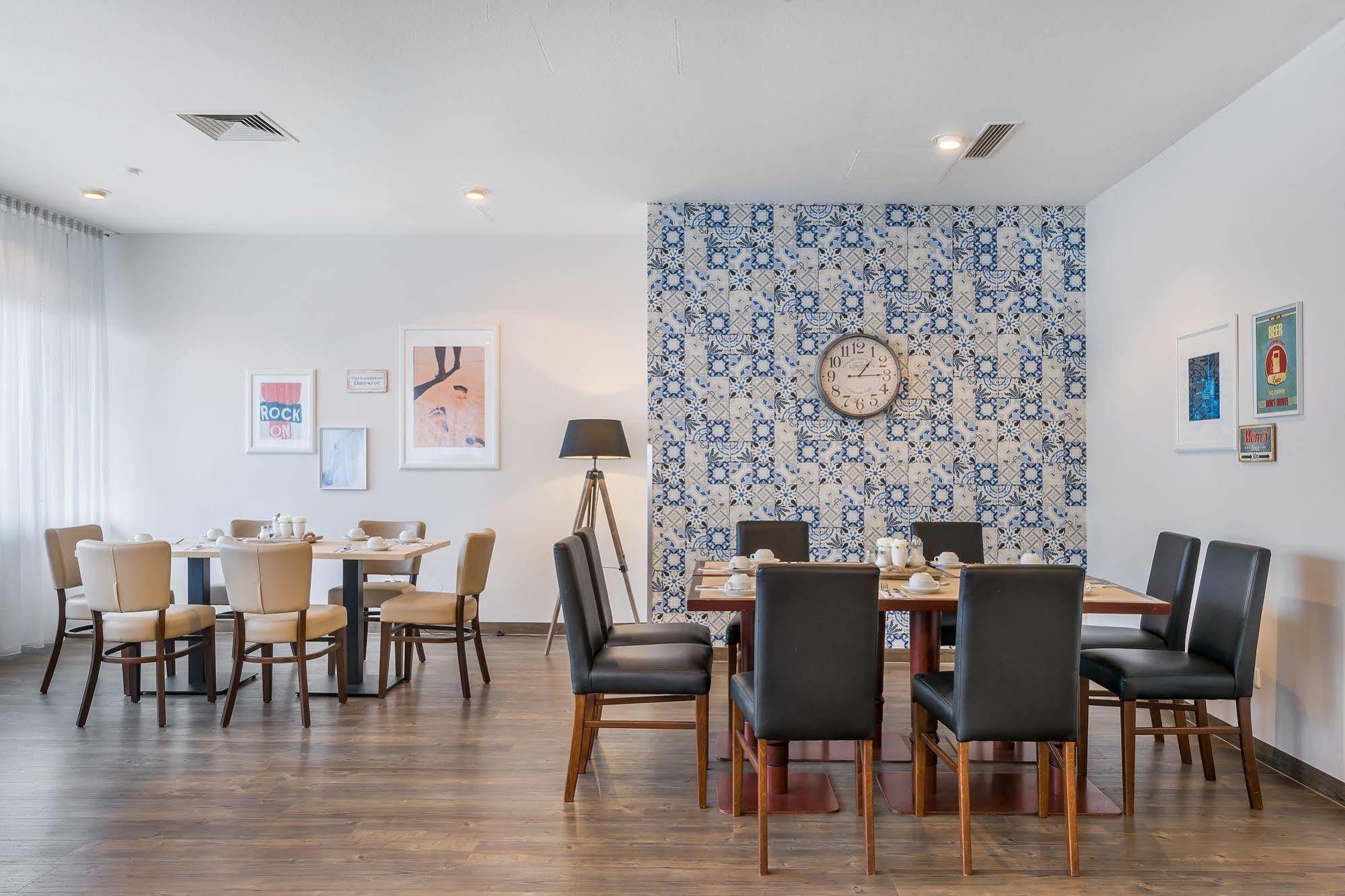 Hotel Mariella Köln Ngoại thất bức ảnh